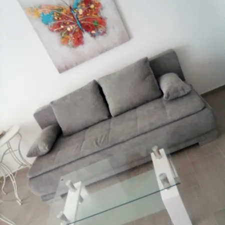 Nella شقة