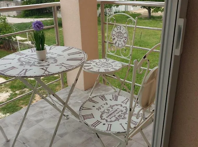 公寓 Nella 扎达尔