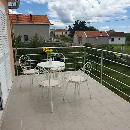Apartment Nella Zadar
